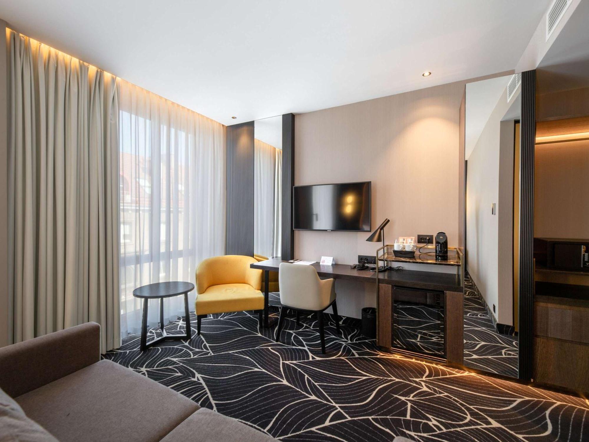 Movenpick Hotel タリン エクステリア 写真