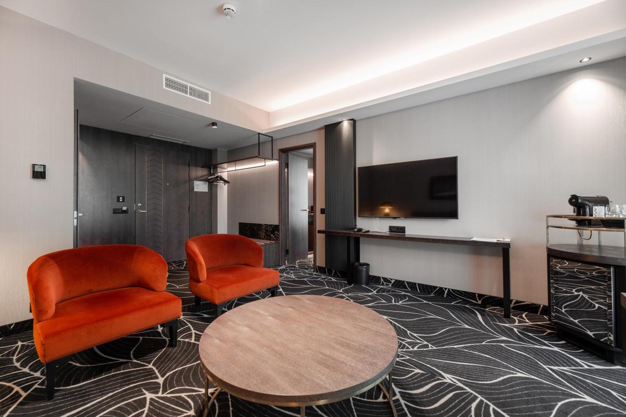 Movenpick Hotel タリン エクステリア 写真